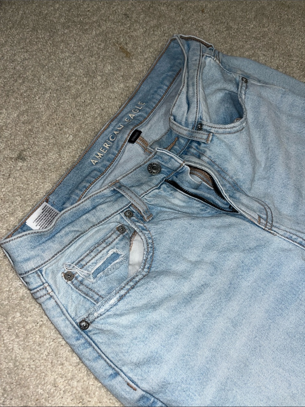 American Eagle Outfitters Light Blue Denim Jeans - Strigid